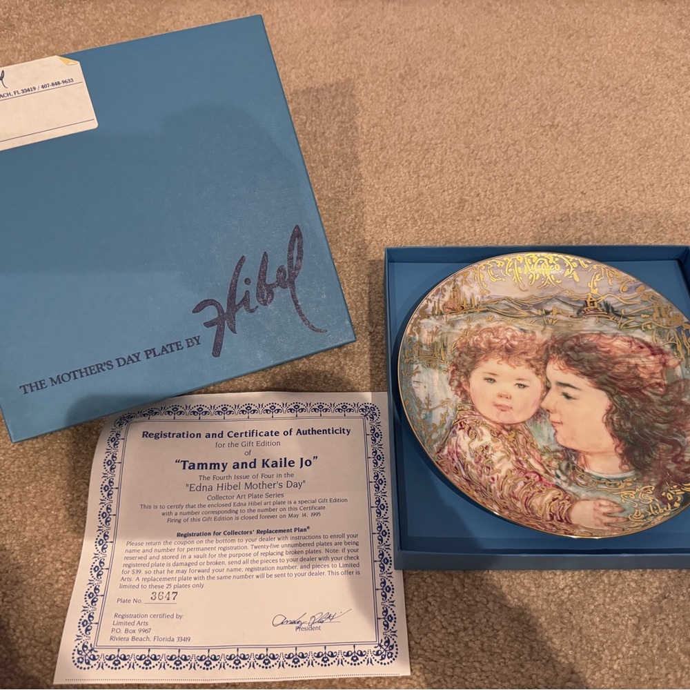 NEW Hibel Mother's Day Plate - Tammy and Kaile Jo